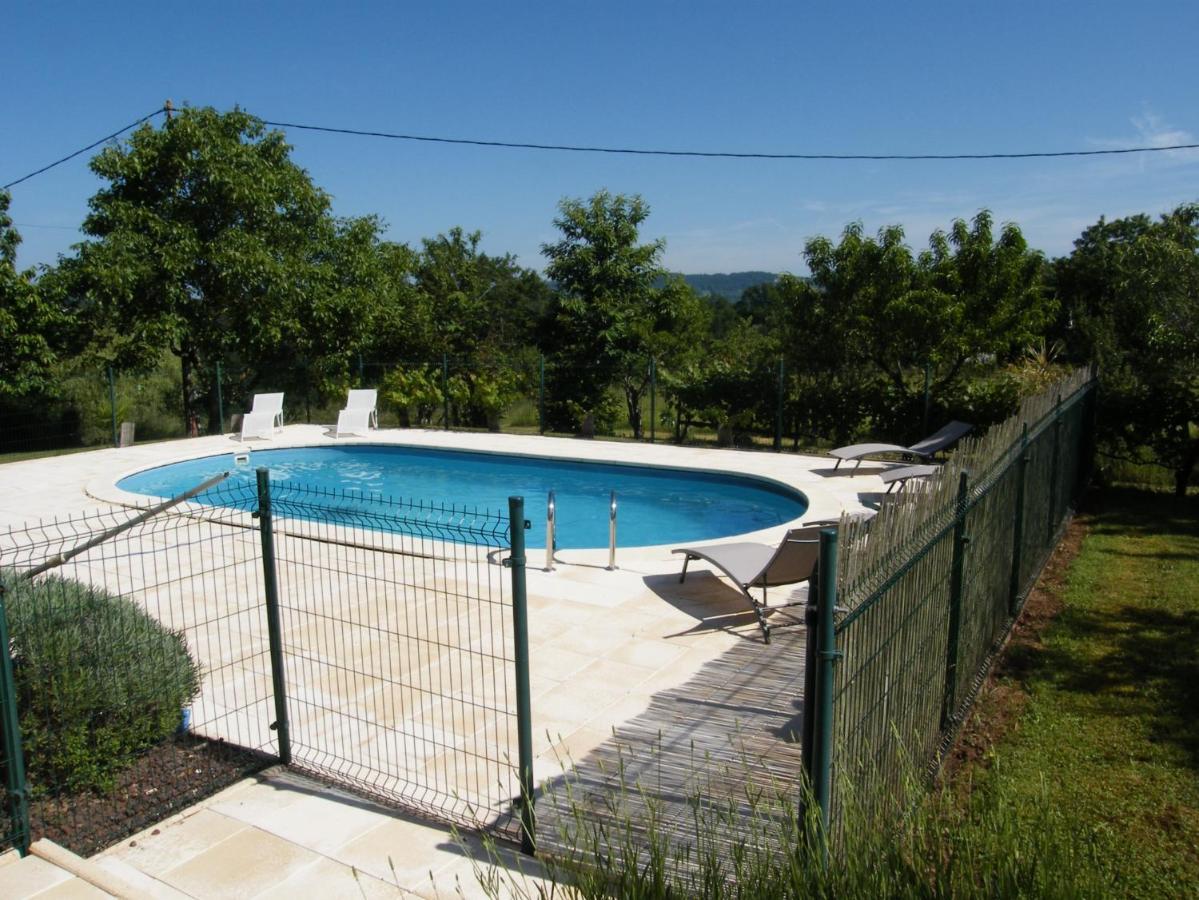 Lou Malinbouzat Villa Brignac-la-Plaine Luaran gambar